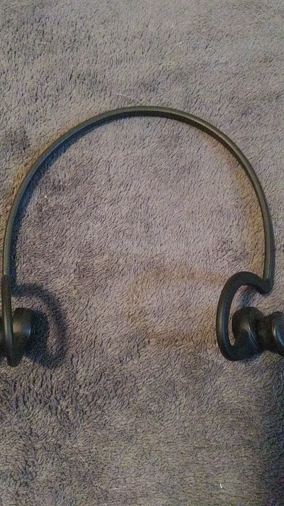 PLT back beat fit 2100 headphones