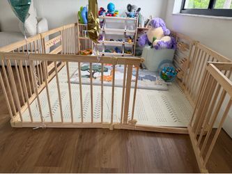 Wooden play pen and play mat