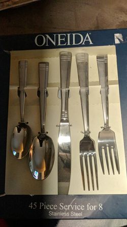 Oneida Amsterdam 45 piece utensils