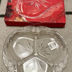 CHRISTMAS LOVE VINTAGE HEART GLASS PLATTER 13” By MIKASA