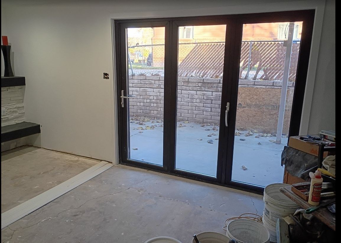 Vinyl Sliding doors & Windows - Aluminum Accordion folding Doors