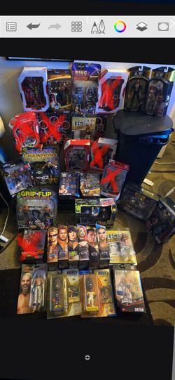 Wrestling Figures,If u flip figures I'll hook u up 5/9/26 I need $$