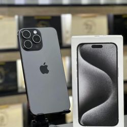 Unlocked iPhone 15 Pro Max 256GB