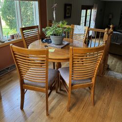 Kitchen Dining Table With Chairs $25 Real Wood