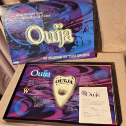 Quija Board Game GLOW IN THE DARK!