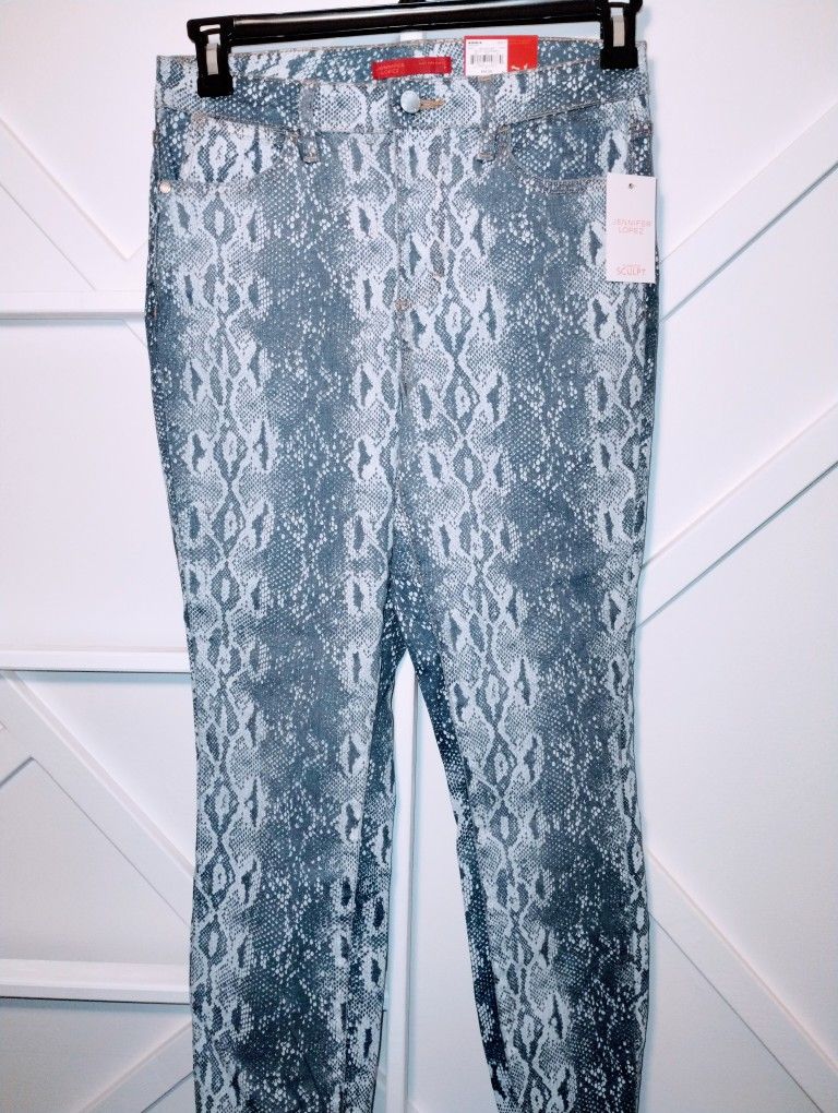 Woman's Skinny Jeans