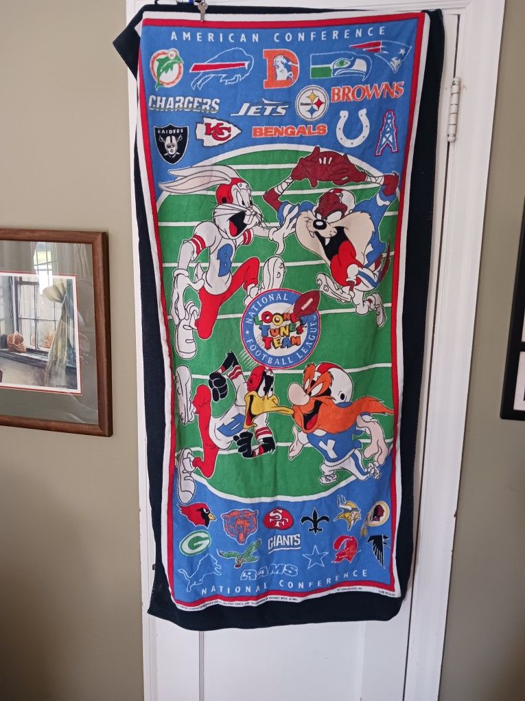 BEACH TOWEL
