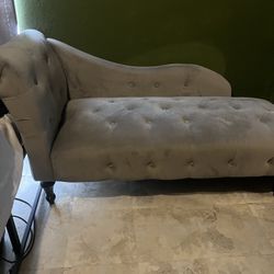 Resting Chaise lounger 