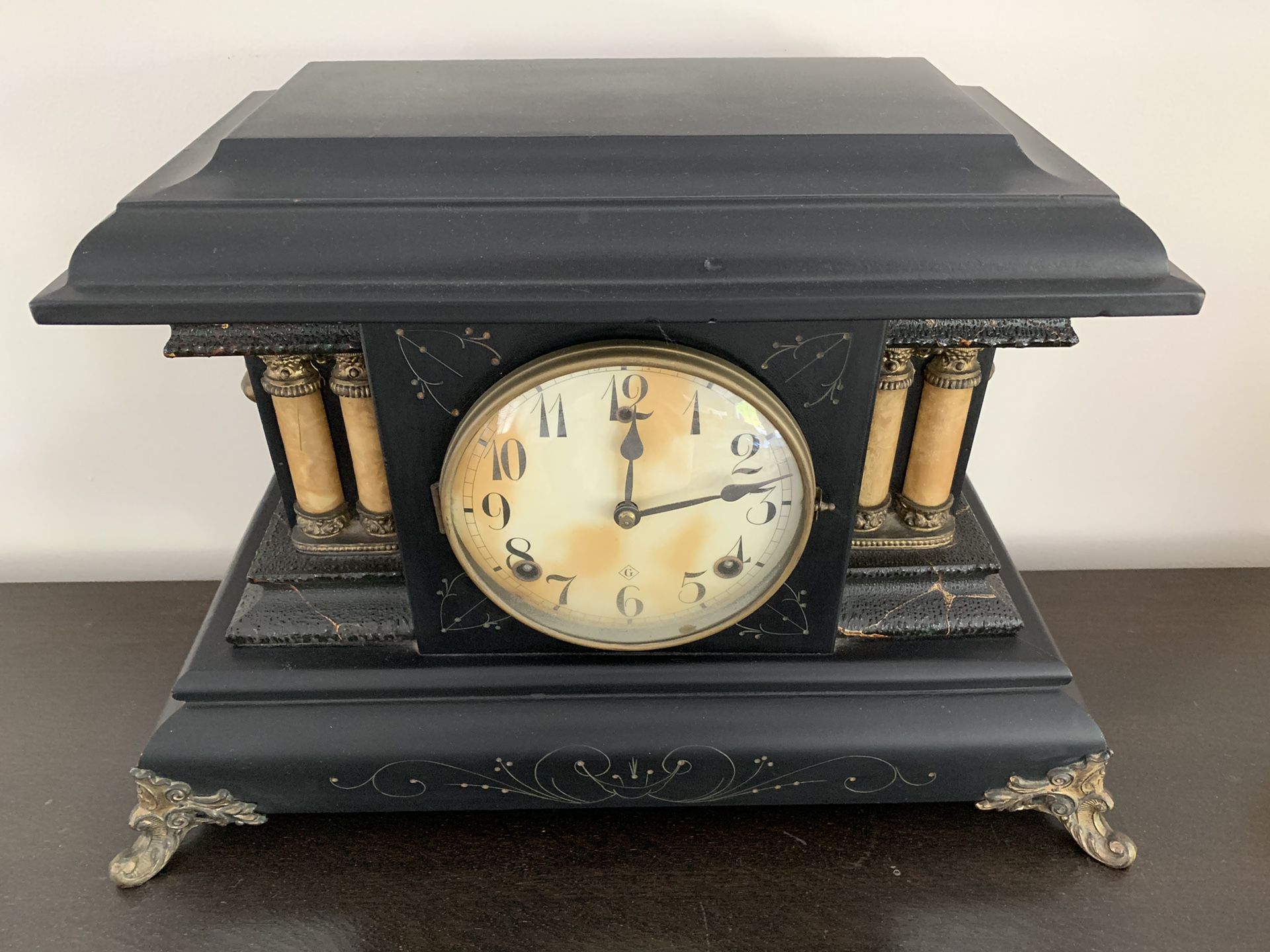 Antique 1913 mantle clock