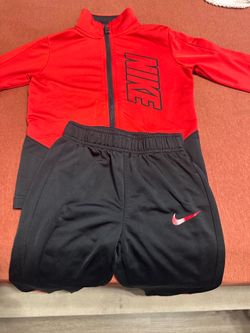 Kids nike track suit