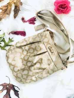 Coach Signature Swingpack Crossbody Bag