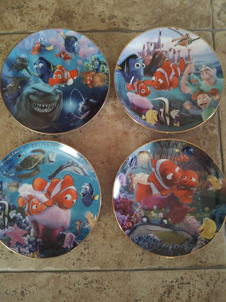 Disney 2003 Finding Nemo Collectible Plates All $25.00 Cash Only See My Other Offers Must Pick Up 