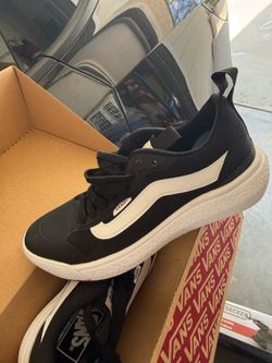 Black vans ultra range exo
