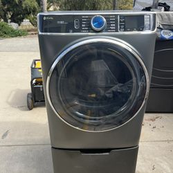 GE profile 7.8 cu. ft. ELECTRIC Dryer with  Steam And Sanitize Cycle