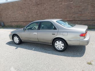 2000 Toyota Camry