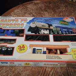 Battery Operated Santa Fe Express Electronic Train With Extras