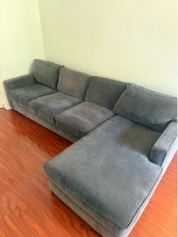 Beautiful Sectional couch Free Delivery