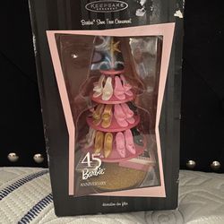 Barbie’s Shoe Ornament Tree