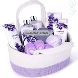 Body & earth lavender scent gift basket