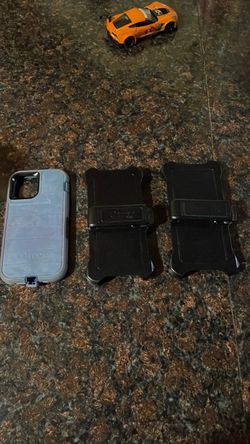 iphone 12 case and 2 clips