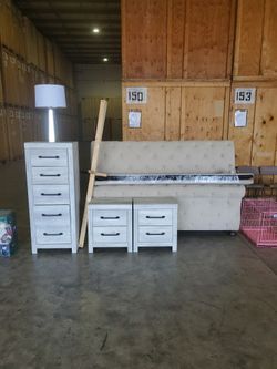King Frame, 2 Night Stands, Lamp And Upright Dresser