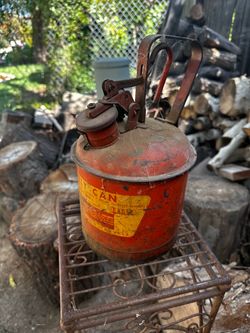 Antique gas can