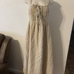 Women’s Medium Dress 