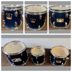 3 drums: Yamaha Stage Custom 12” and tom,  Mapex V Series 10" Tom  - Blue Lacquer Finish with drum stand  