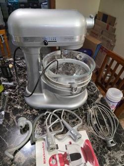 KitchenMaid Pro600 with original glass mixer