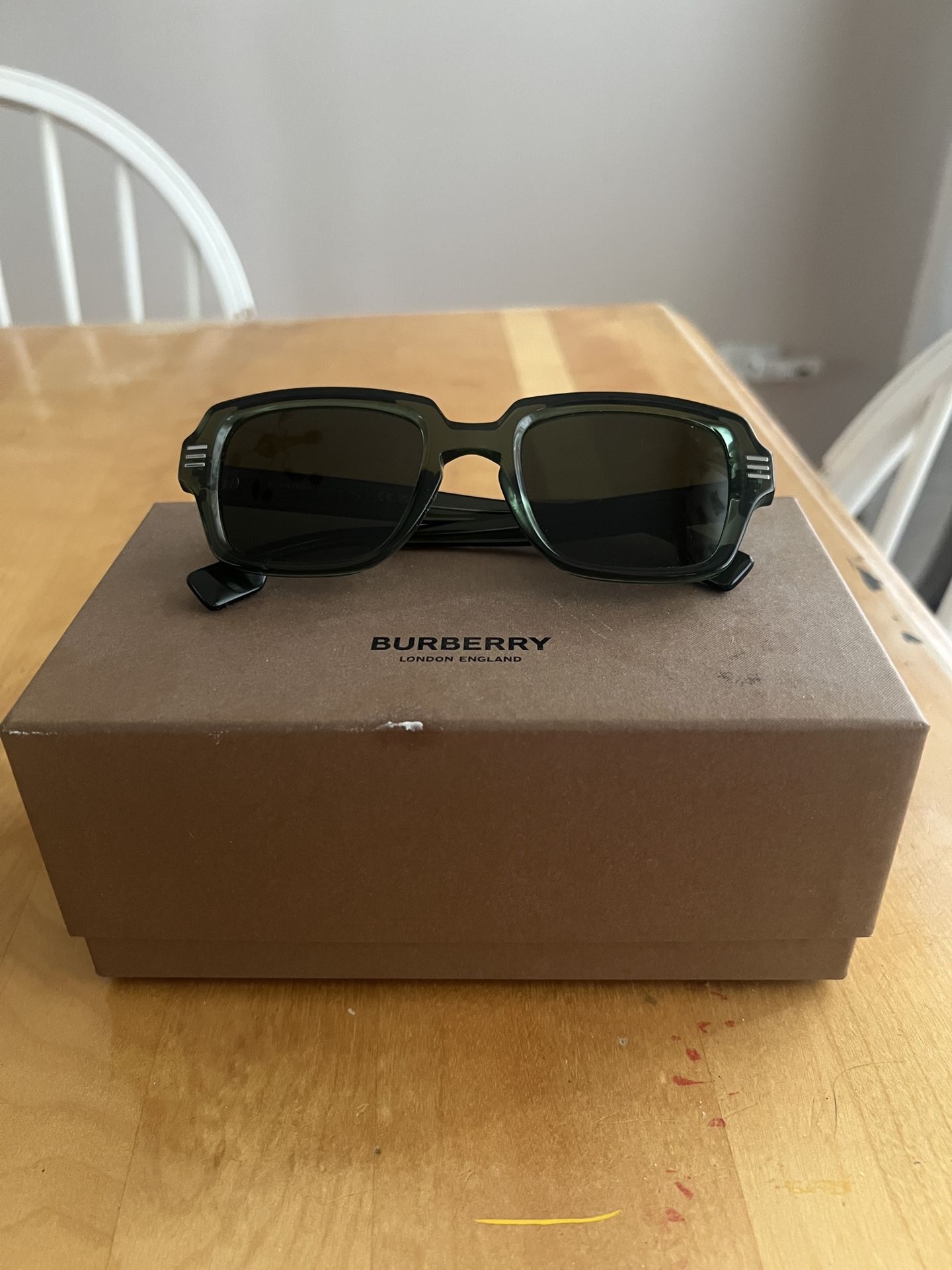 Authentic Burberry Green Glasses