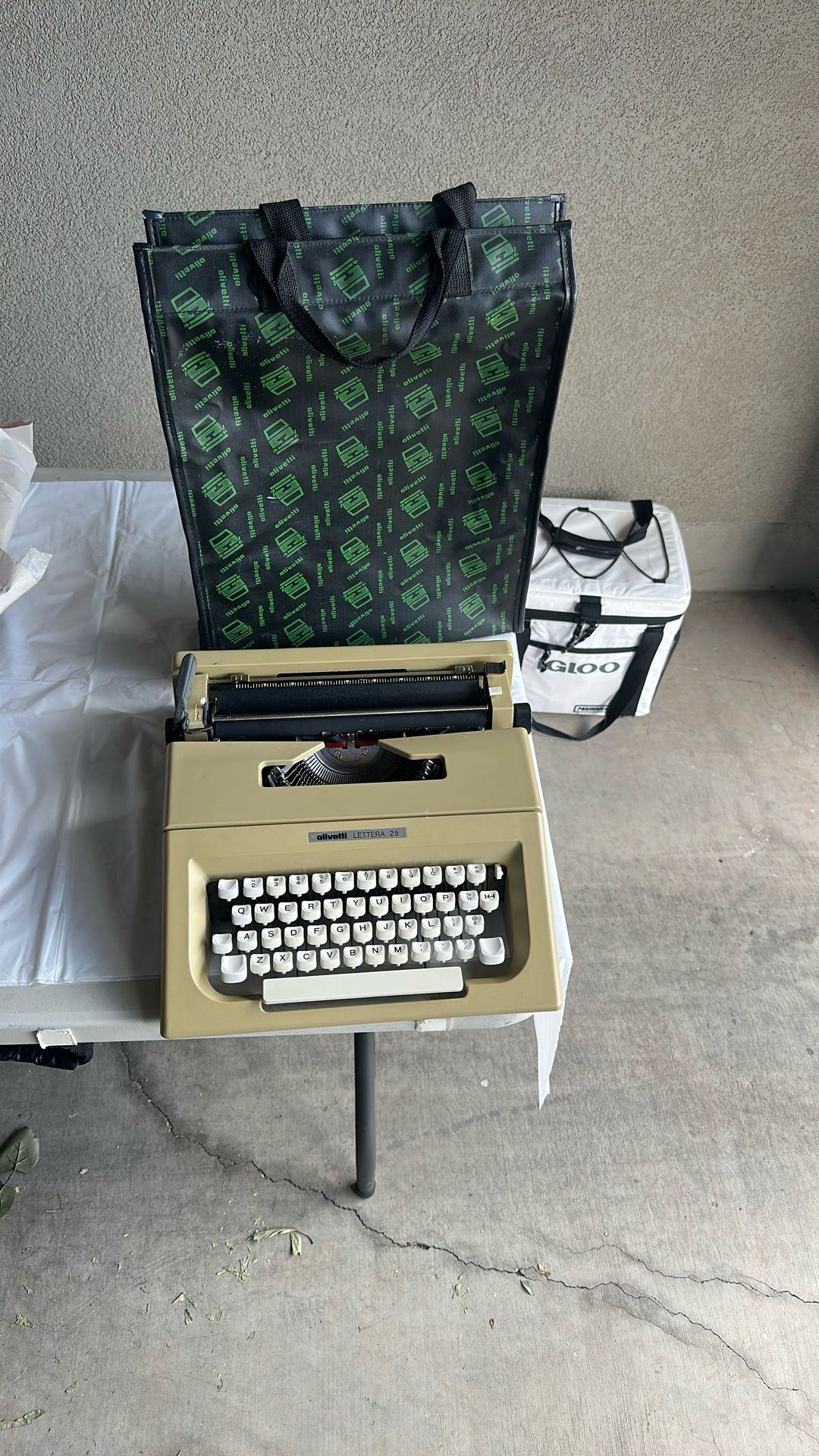 Olivetti LETTERA 25
