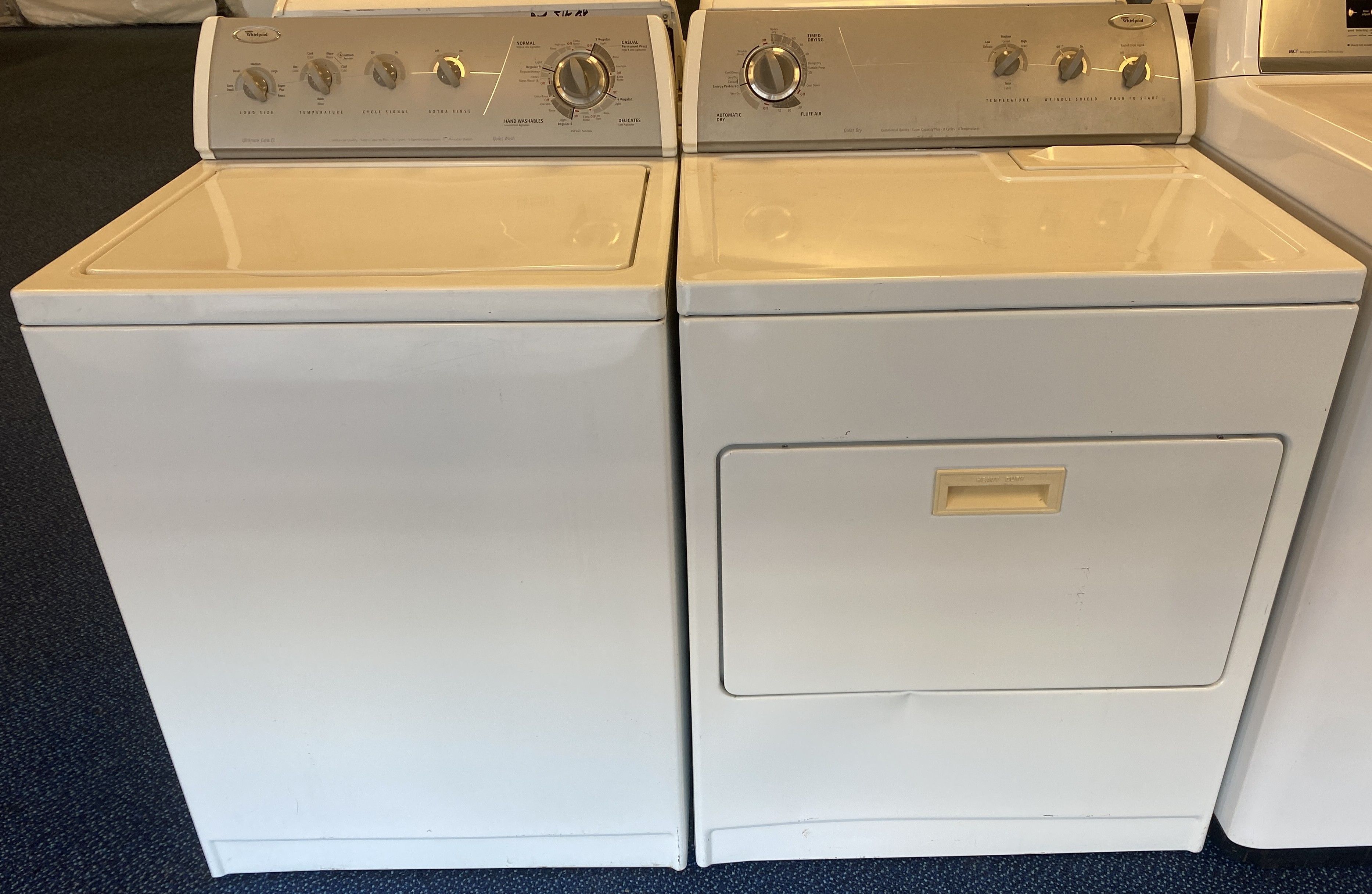 White Whirlpool Classic Style Washing Machine and Electric Dryer Set (0-0087)