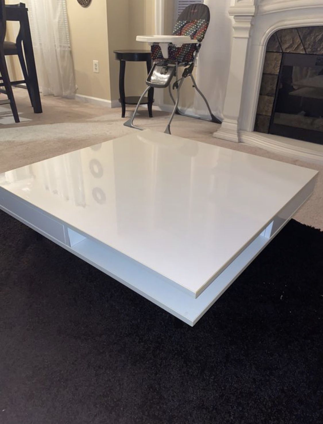Ikea White coffee table (high gloss)