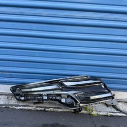 Hyundai Tucson 2025 2026 Right Side LED Headlight OEM 