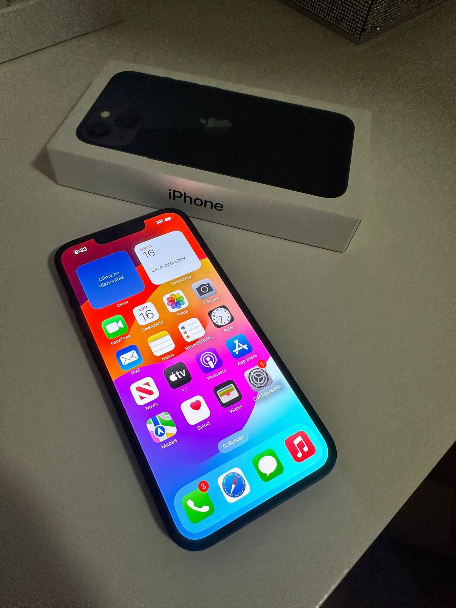 iPhone 13