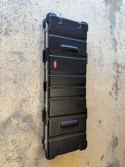 SKB Large Keyboard Hard Case with Wheels