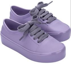 MELISSA KIDS SIZE 4 MINI STREET JELLY WATER SNEAKER NWT SHOES LILAC PURPLE