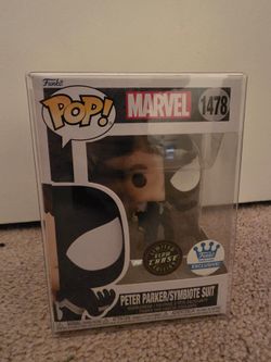 Funko Pop! Marvel Peter Parker/Symbiote Suit (Glow) (Chase) #1478 W/ Protector
