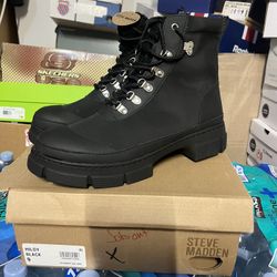 Boots Steve Madden Size 9 New