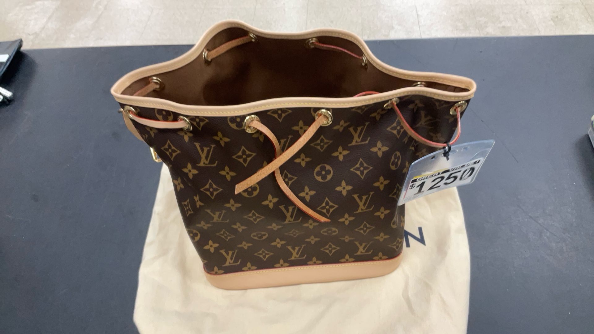 Louis Vuitton Purse