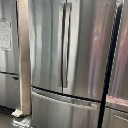 NEW OPEN BOX GE COUNTER DEPTH FRENCH STYLE REFRIGERATOR 