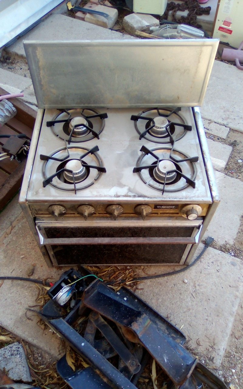 RV /Motor  Home Stove