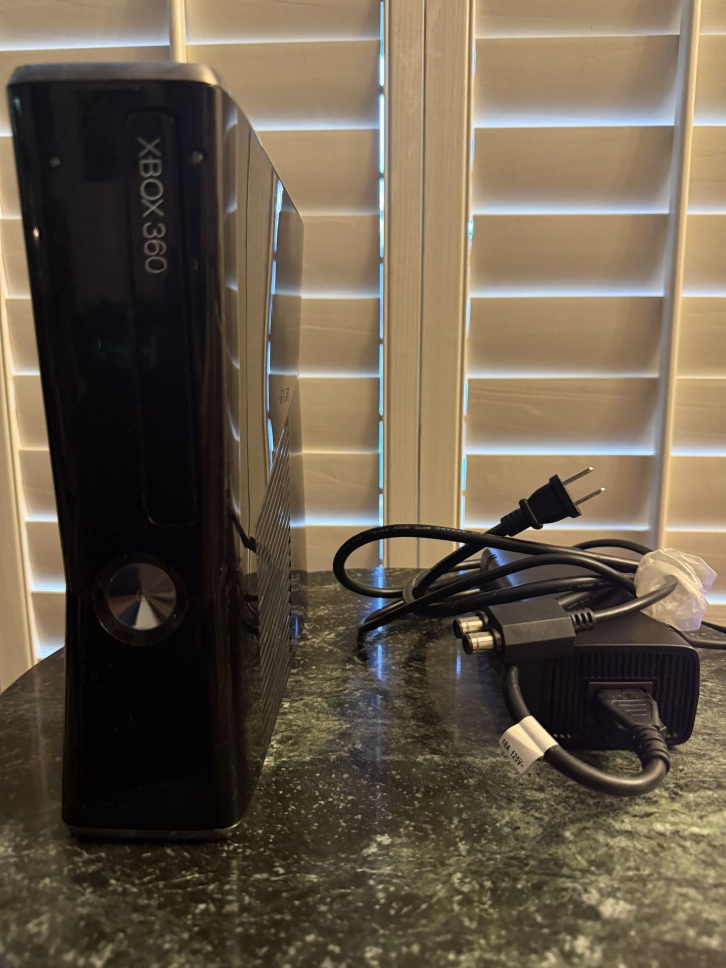 Xbox 360S With 27+ Games