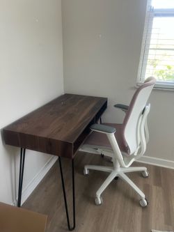 Desk and desk chair