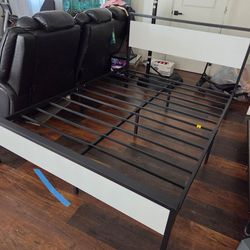 Full bed frame