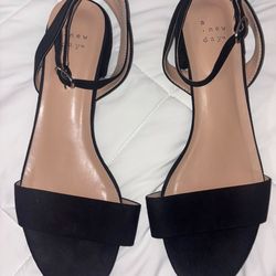 Women’s sandals