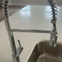 Align Single Handle Pre-Rinse Spring Pull Down Sprayer Kitchen Faucet