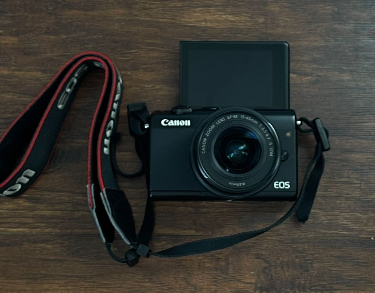 Canon EOS M100