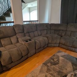 Used Recliner Sectional Sofa With Cupholders 