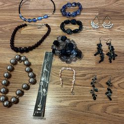 Reduced!!  Costume Jewelry.  3 Necklaces, 4 Bracelets, 3 Earrings, One Anklet. All In Great Condition 